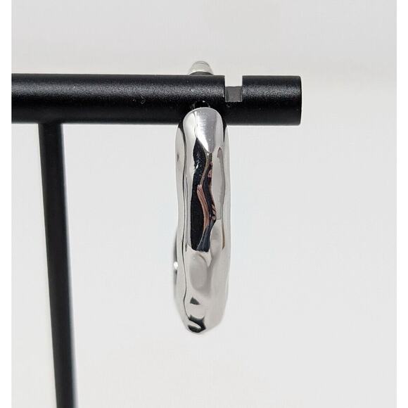 Linea Louis Dell'Olio Black Triple Cord Silver Tone Necklace Earrings Set - Picture 11 of 14